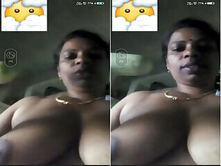 Mallu Bhabhi shows off her big tits and pussy
